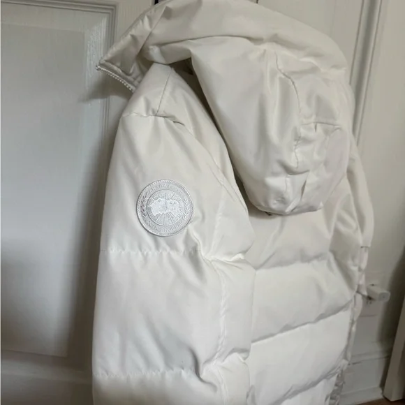 RARE White Canada Goose MacmillanParka HUMANATURE / Medium